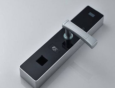 海陵24小时上门开锁公司